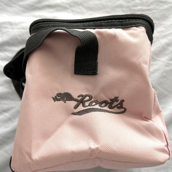 Roots 73 Pink and Gray insulated lunch Bag - Picture 6 of 10